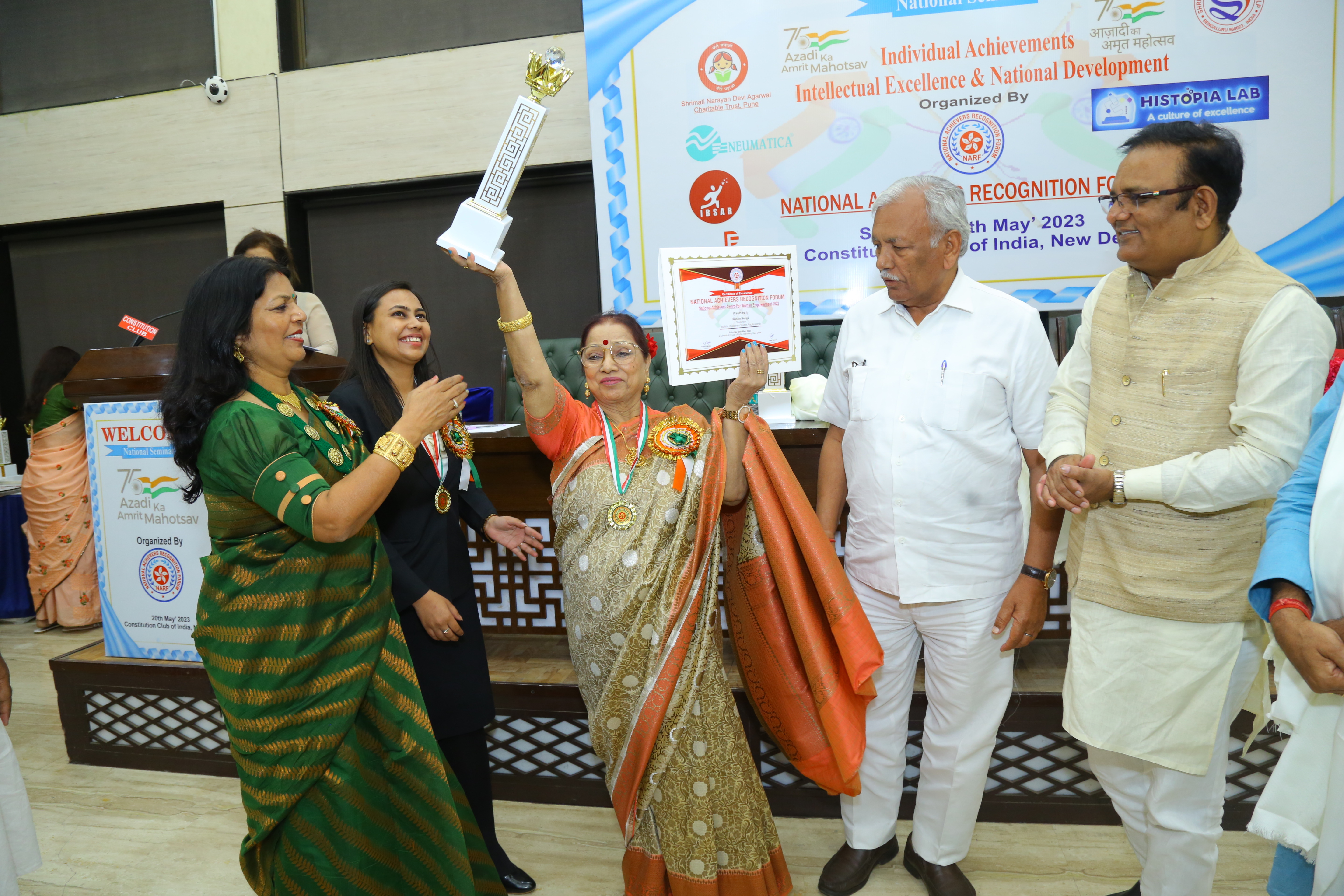 Mrs. Neelam Monga Chairperson IBSAR Awarded By Shri Ram Niwas Goel Honrable Speaker  Delhi Vidhan Sabha & Sh. Raaj Kumar Anand Cabinet Minister for Social Welfare Govt. Of Delhi. 